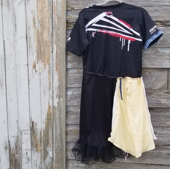 Street Fashion Asymmetrical Star Upcycled Dress - Picture 4 of 6